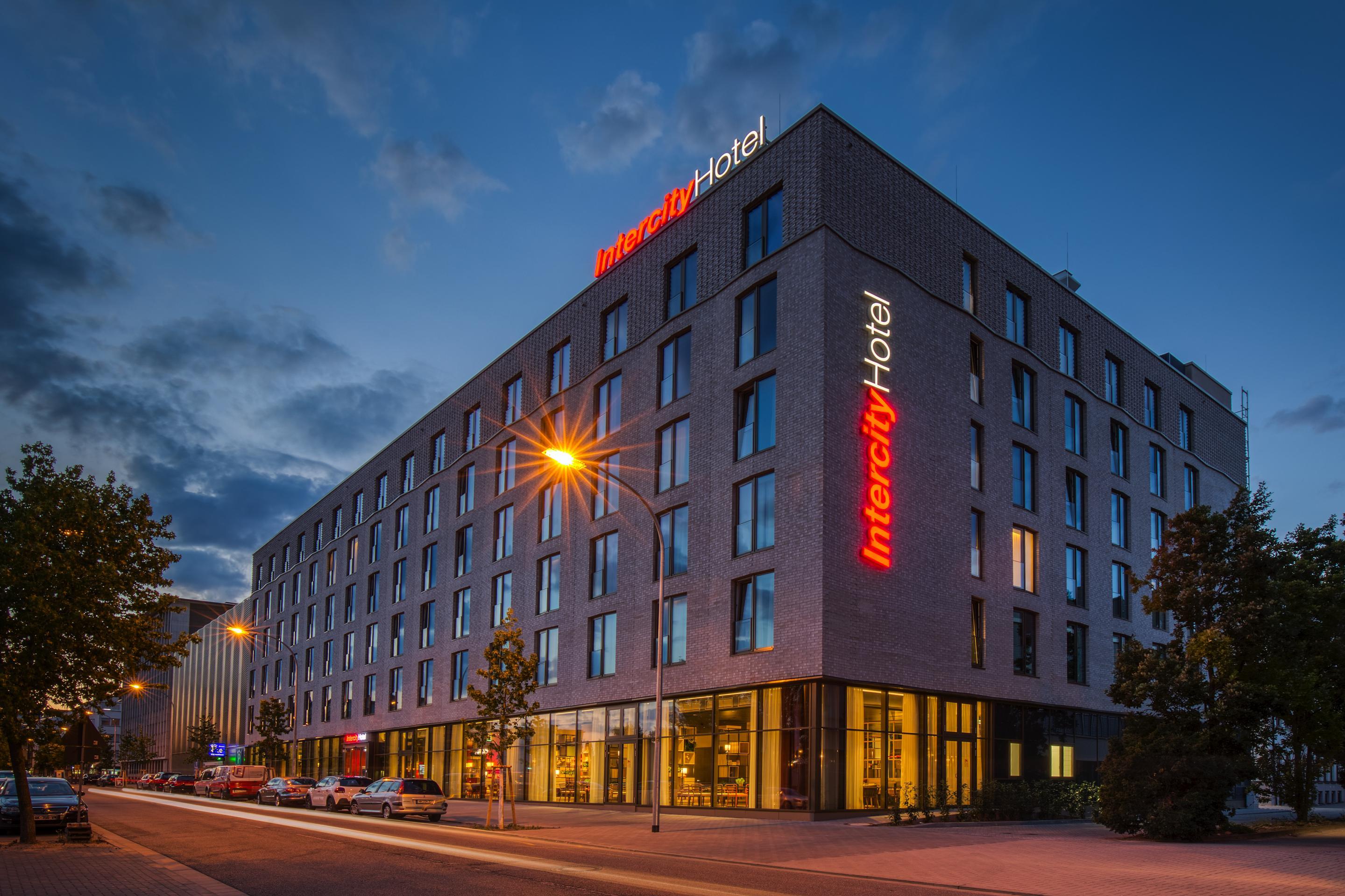 Intercityhotel Saarbruecken Exterior photo