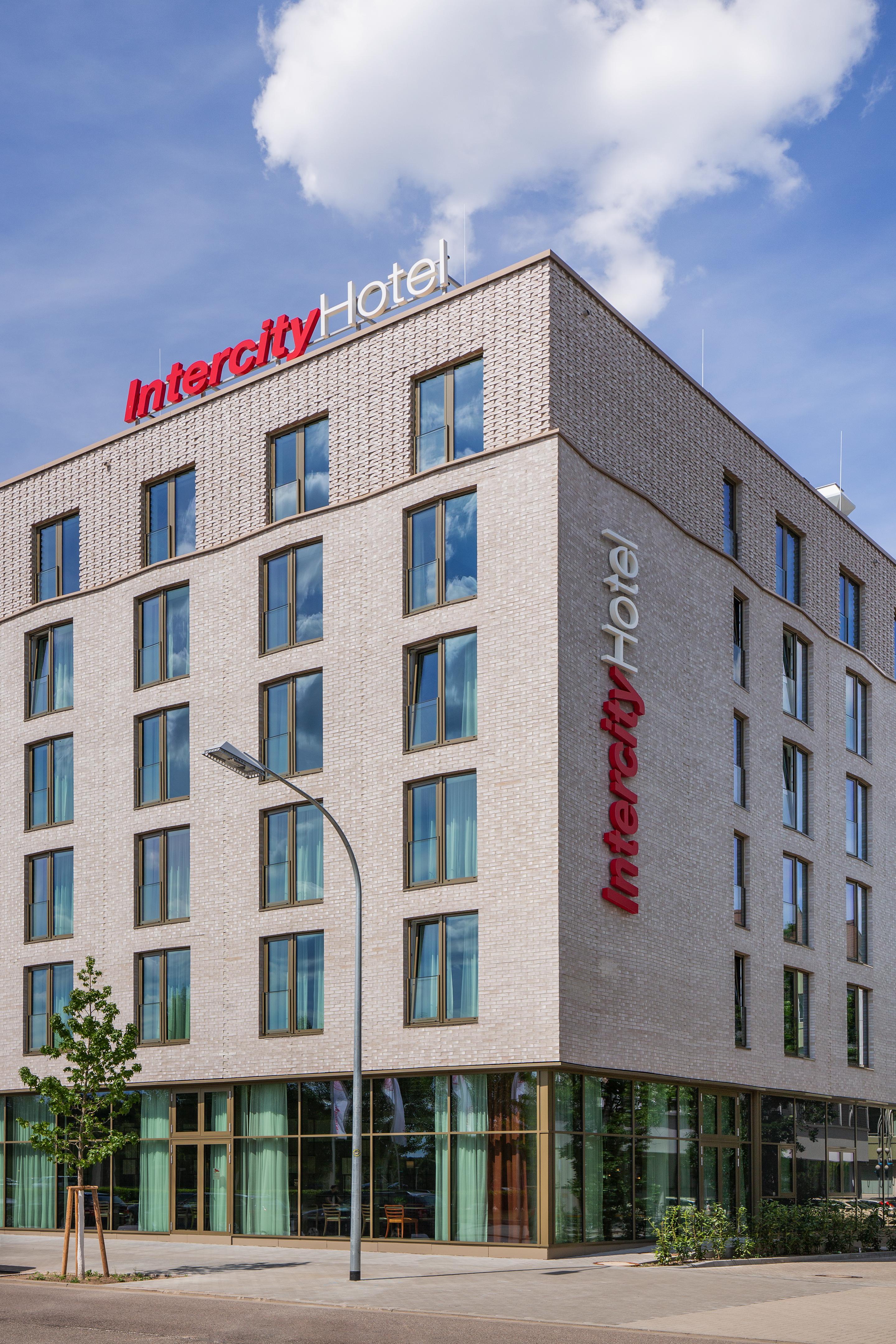 Intercityhotel Saarbruecken Exterior photo