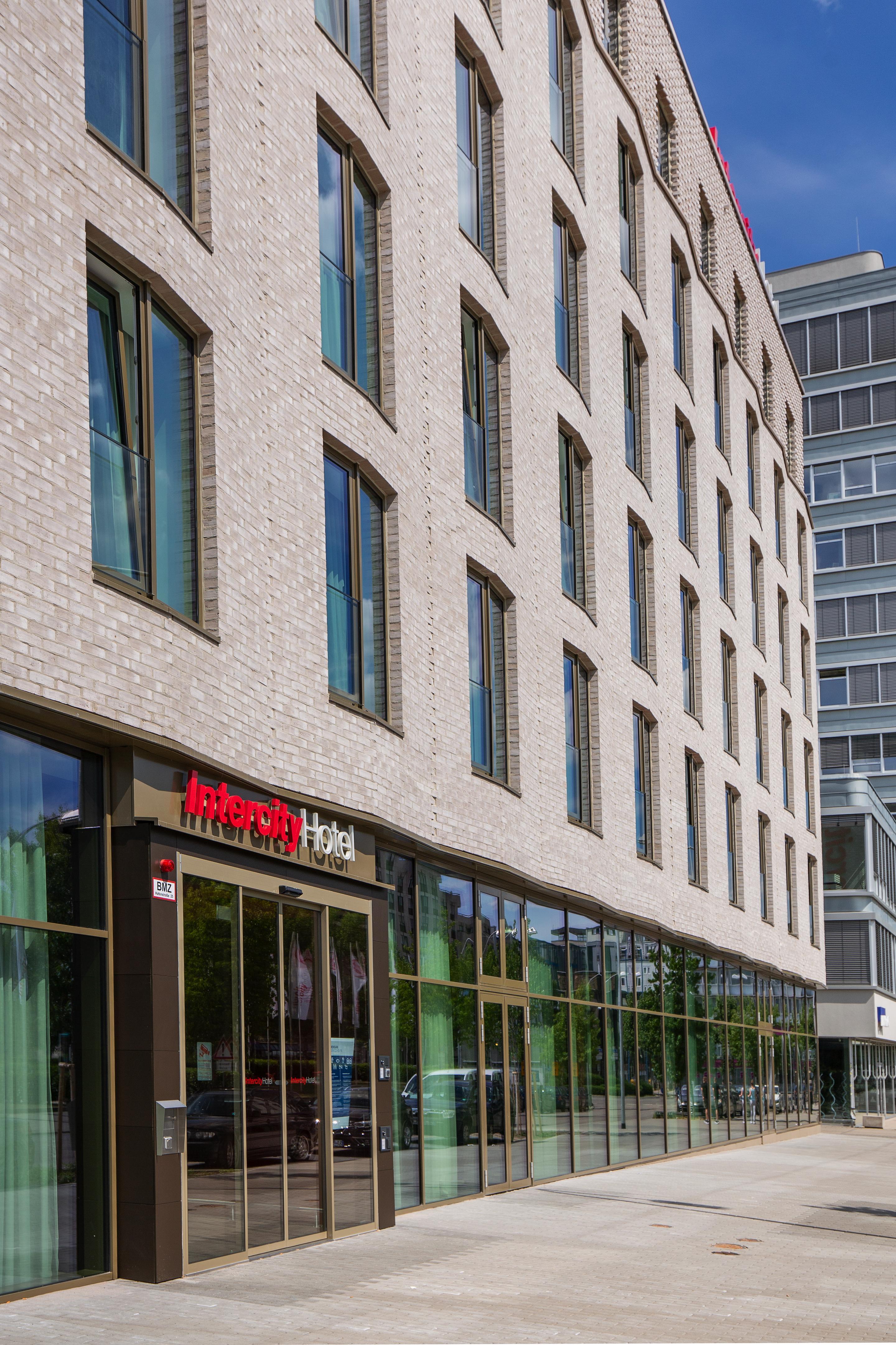 Intercityhotel Saarbruecken Exterior photo